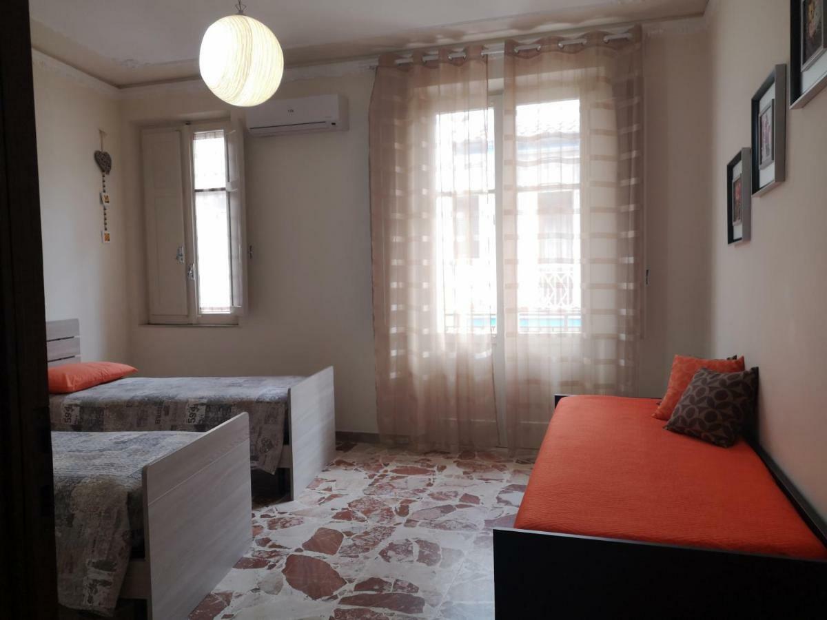 Appartement Casa Dany&Olga à Giardini-Naxos Extérieur photo